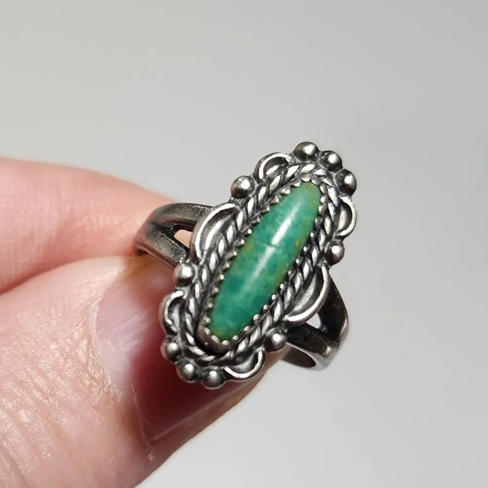 Vintage Sterling Silver Turquoise Marquise Ring Southwestern Size 5.75